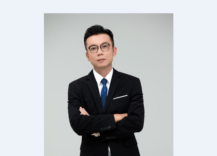 喜纳新贤|热烈欢迎郑威律师加入东方国信大家庭