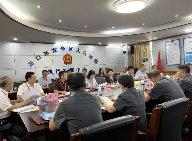 律所快讯|我所高级合伙人李君律师参加龙华区人大常委会关于区法院诉讼费用主动退费工作的专题调研活动